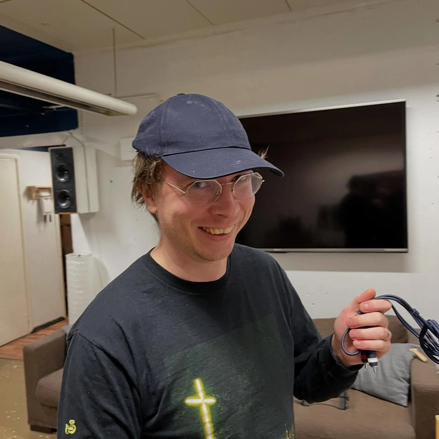 N&auml;ihin kuviin ja tunnelmiin ja t&auml;&auml;lt&auml; t&auml;h&auml;n! Kiitoksia vuodesta 2024 kaikille asiakkaillemme sek&auml; muille ykk&ouml;sluokan h&ouml;rskytt&auml;jille 😊👍🍻

Uuden vuoden aattona myym&auml;l&auml; palvelee normaalisti 