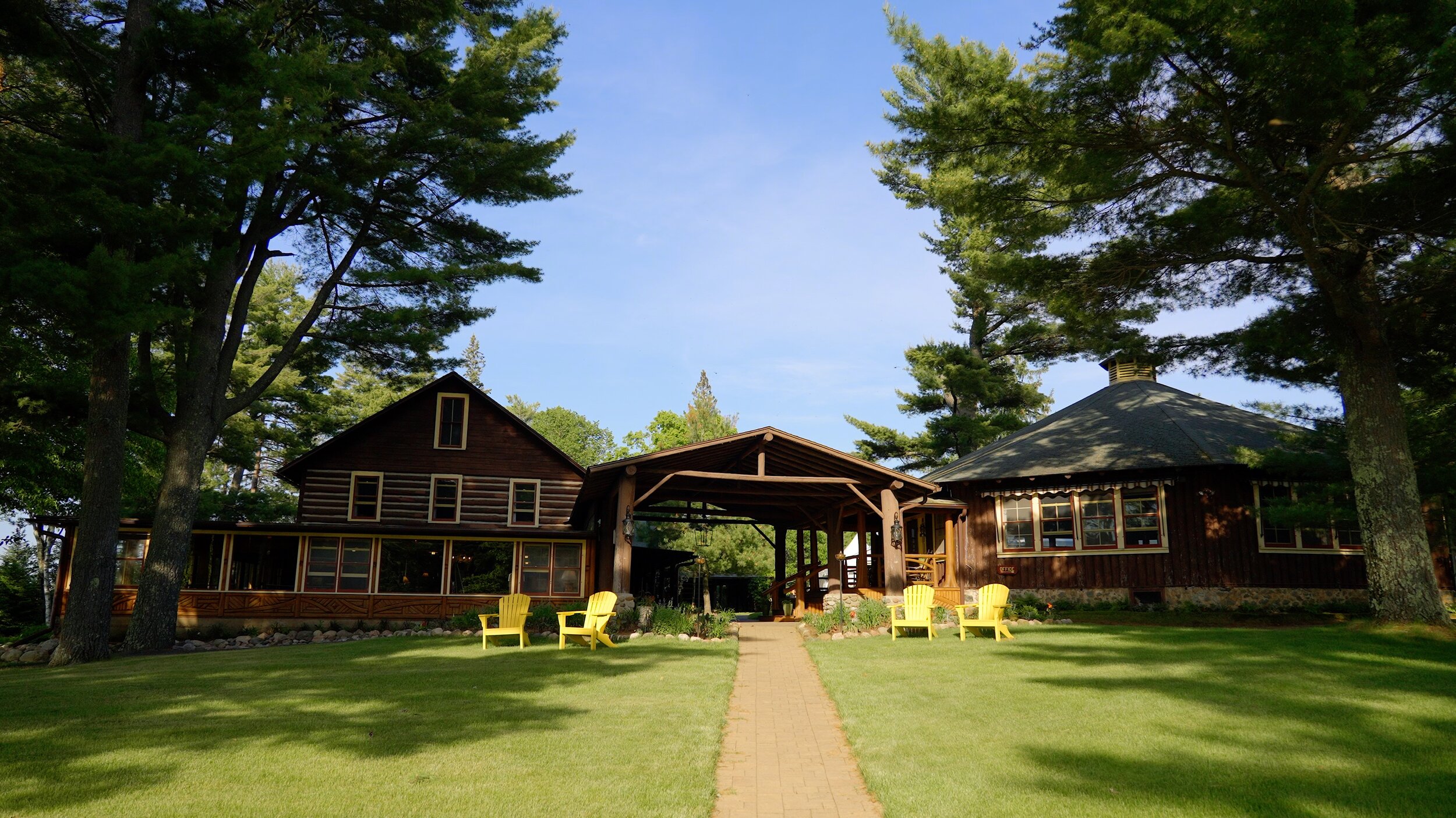 Coon's Franklin Lodge Wedding Venue in Northern Wisconsin