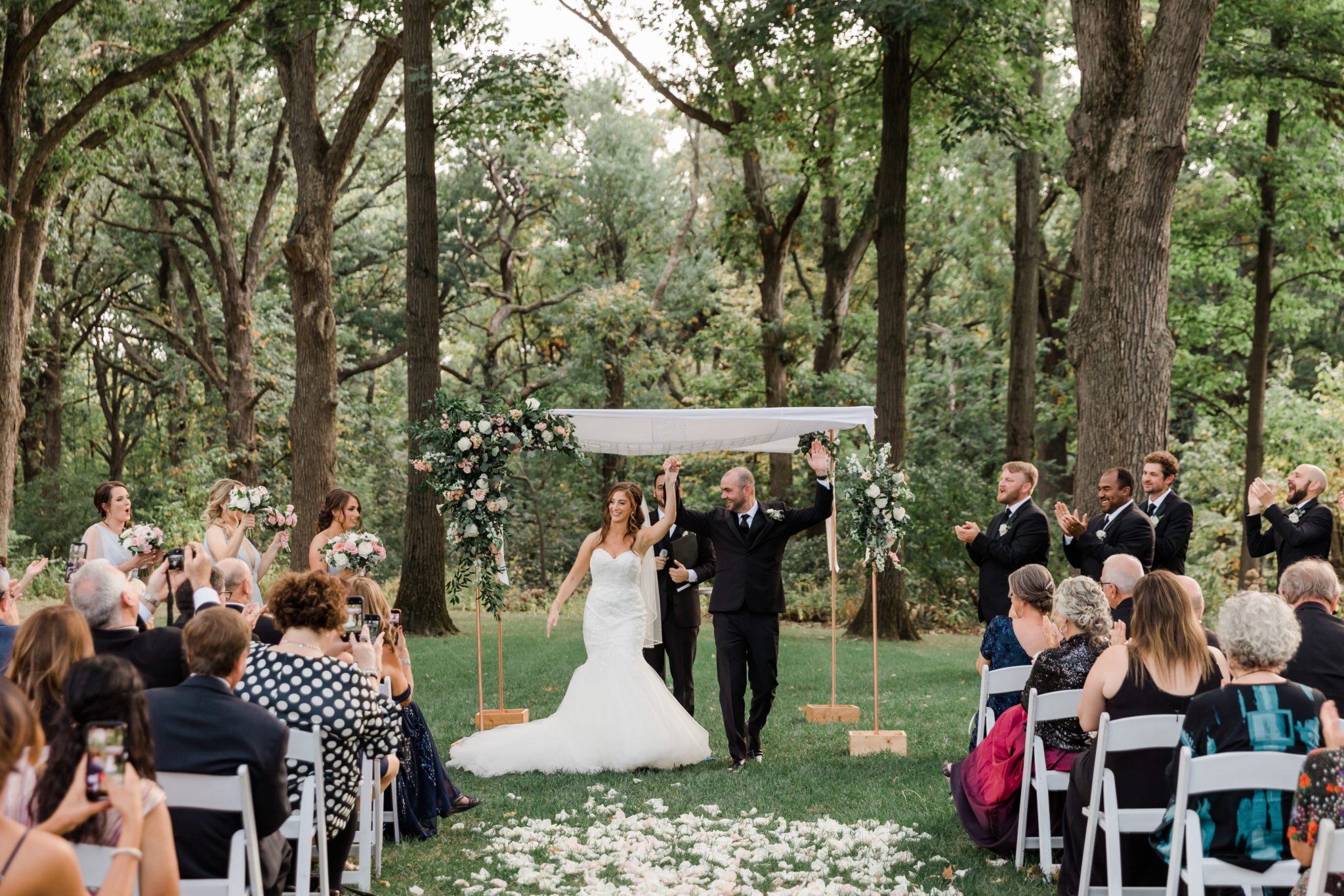 Outdoor wedding Ceremony at Monte Bellow Estate