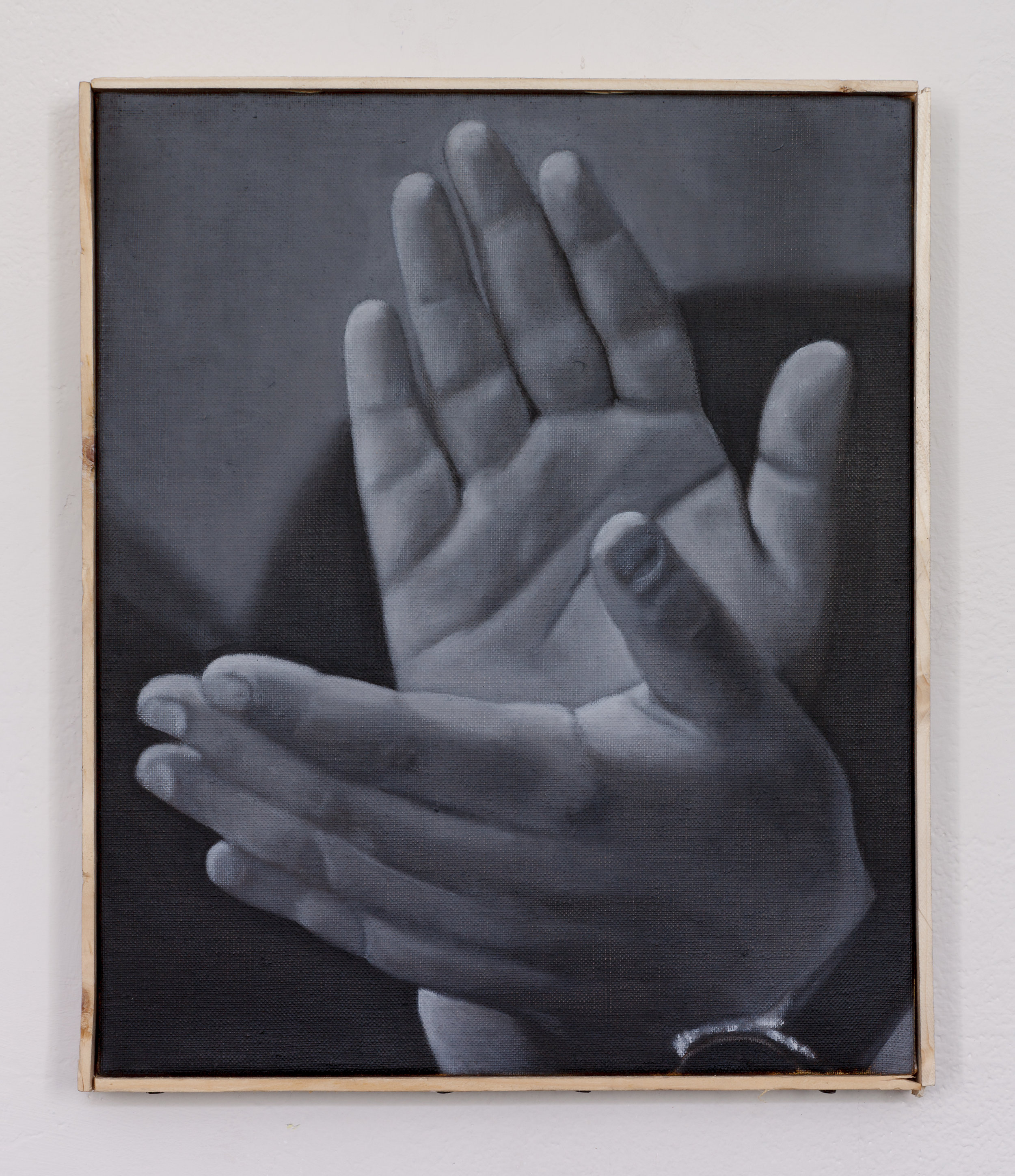  Hand clap | oil on linen | 30 x 25cm | Photo by Lee Welch             
