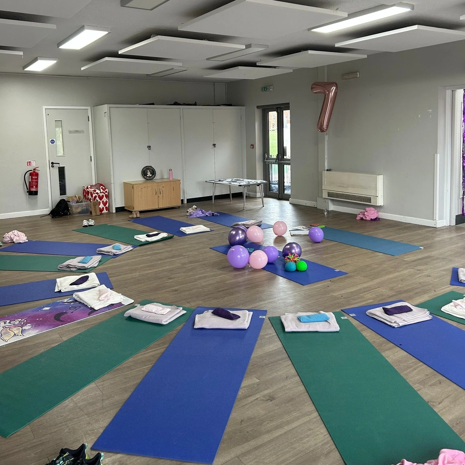 Have you ever considered yoga for your child's birthday party? 🎈

Before last weekend, neither had I... 

One of my lovely regulars asked me if I'd be willing to host a yoga party for her soon to be seven-year-old, and as I'm qualified to teach chil
