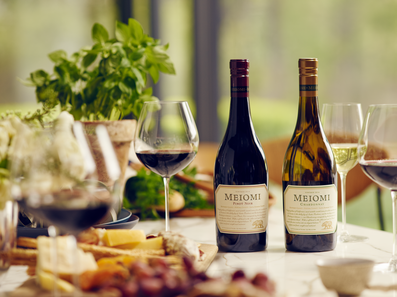 Web PNG-MEM 2016 Spring Photo Shoot 5.png