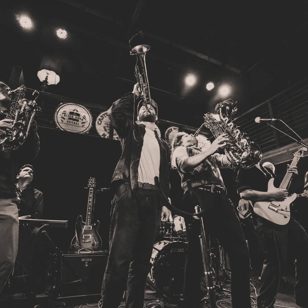 Left on Tenth.. Live on the Patio at Beergarden! 