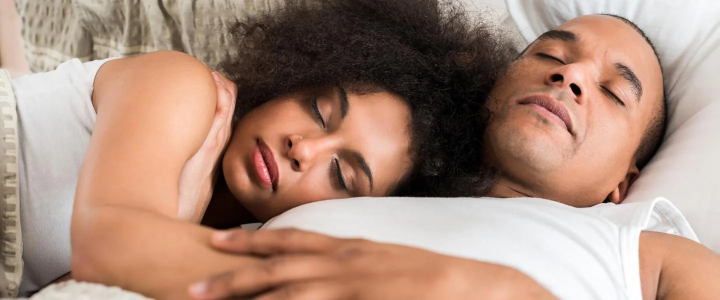 15-NSF-11-B_Couple-sleeping-in-bed_2880x1400.jpg