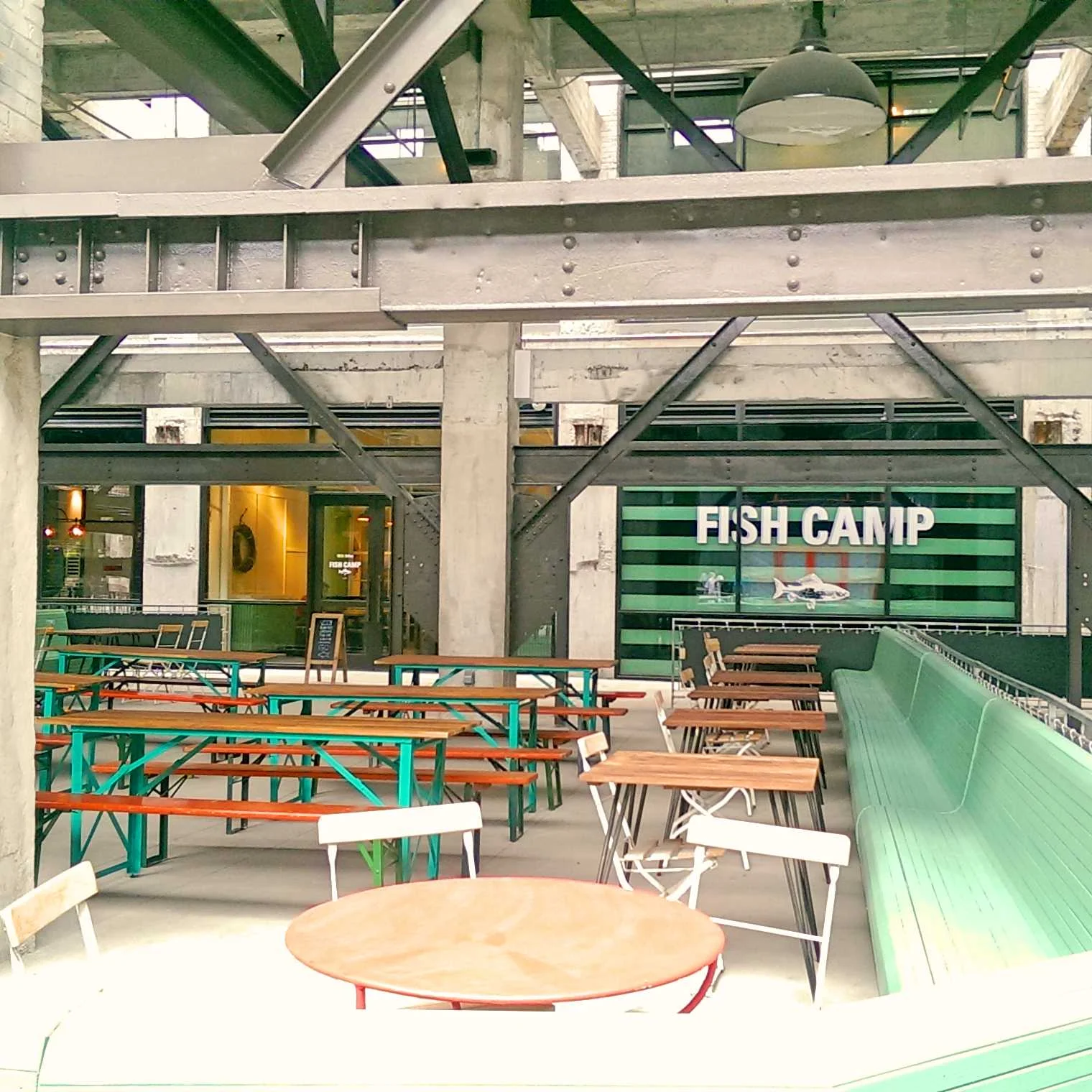 Ponce-city-market-dubs-fish-market.jpg