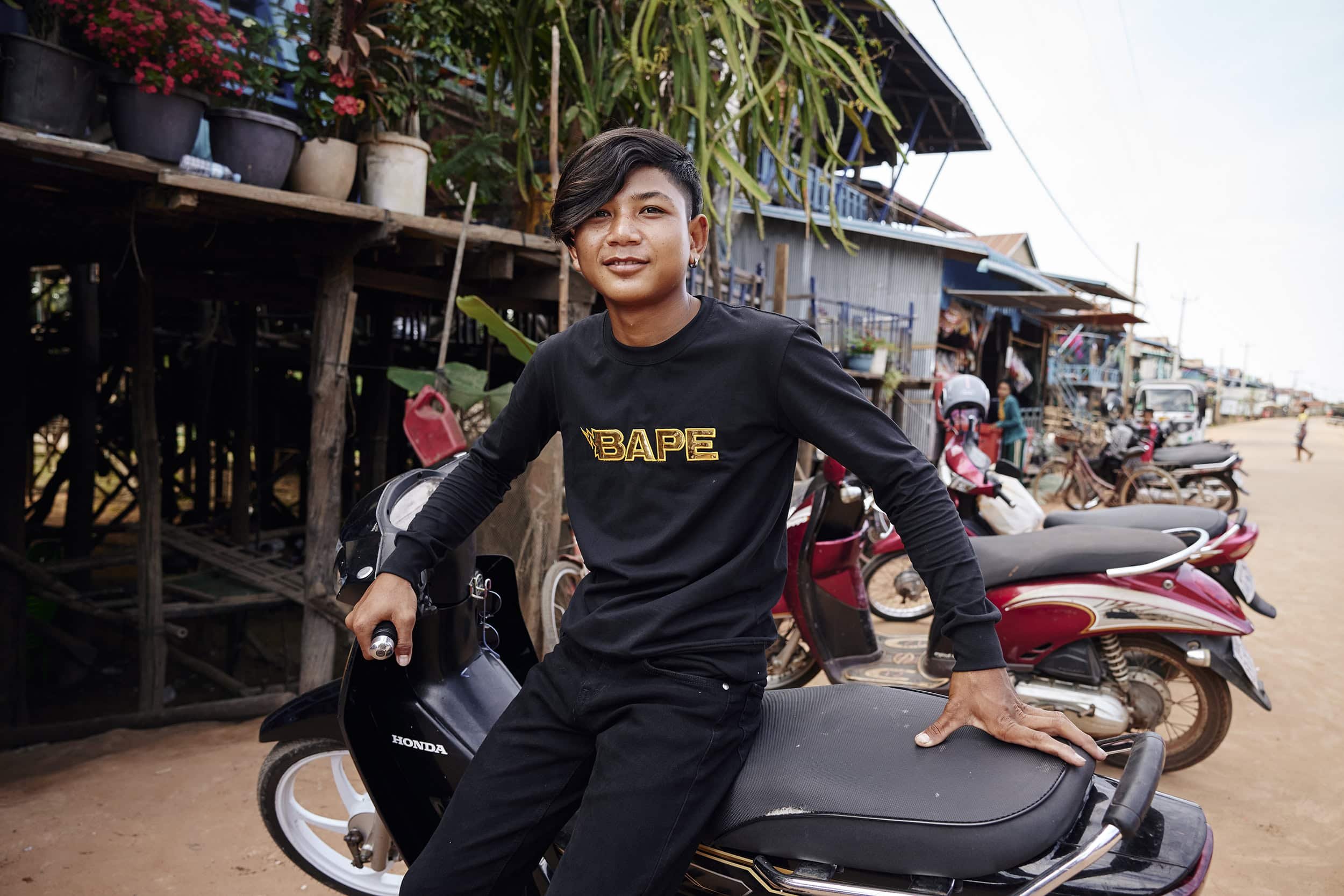 kampong-phluk-cambodia-wedding-portrait-12.jpg