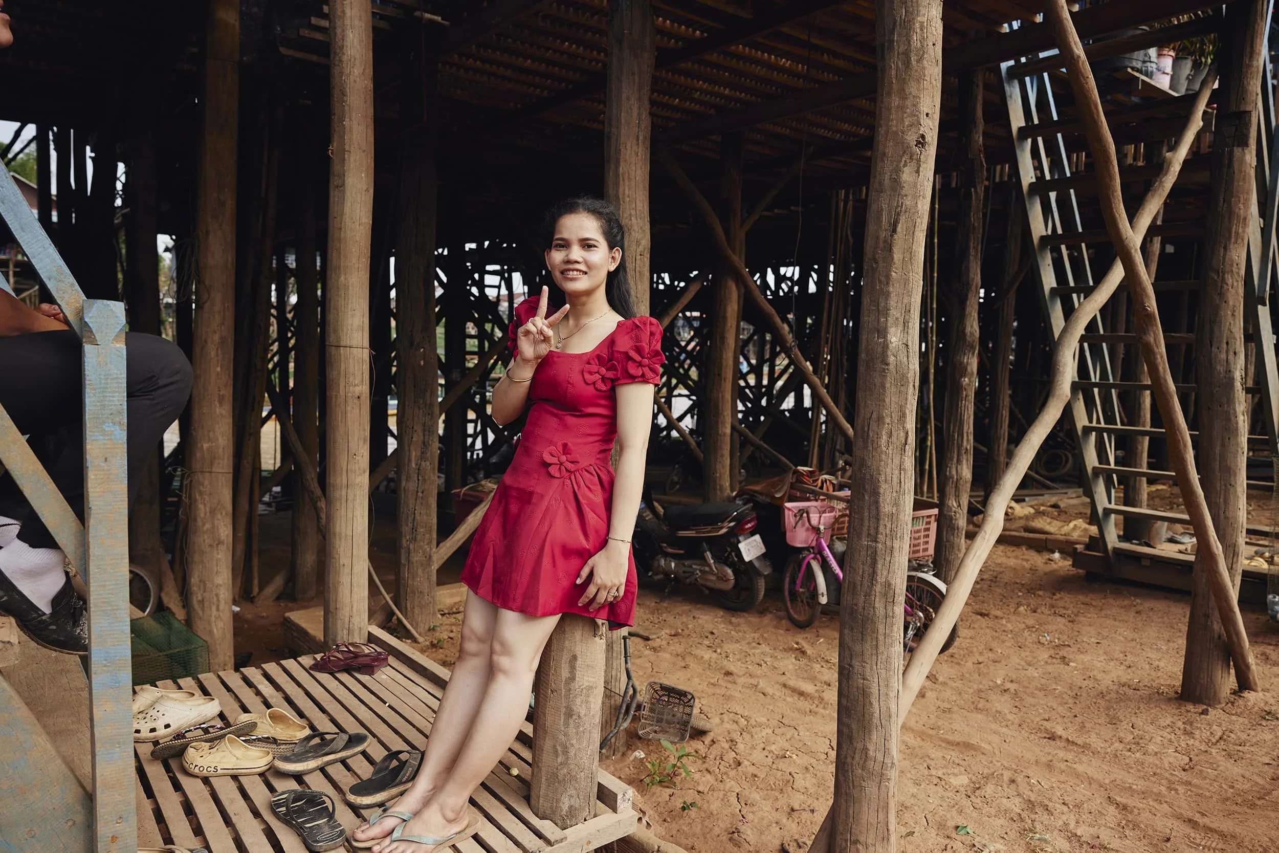 kampong-phluk-cambodia-wedding-portrait-13.jpg