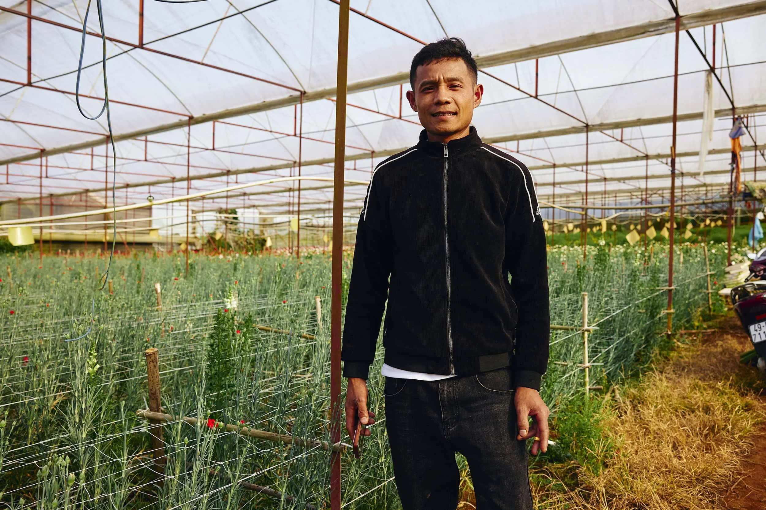 dalat-vietnam-flower-grower-portrait-22.JPG