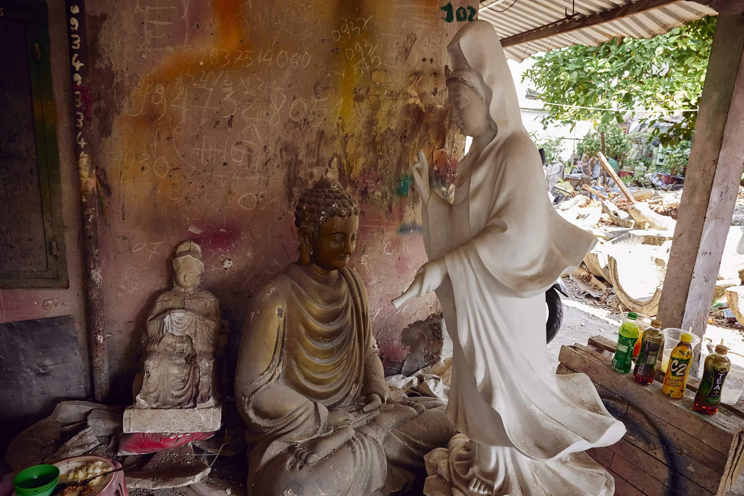 ho-chi-minh-city-religious-statue-workshop-13.JPG