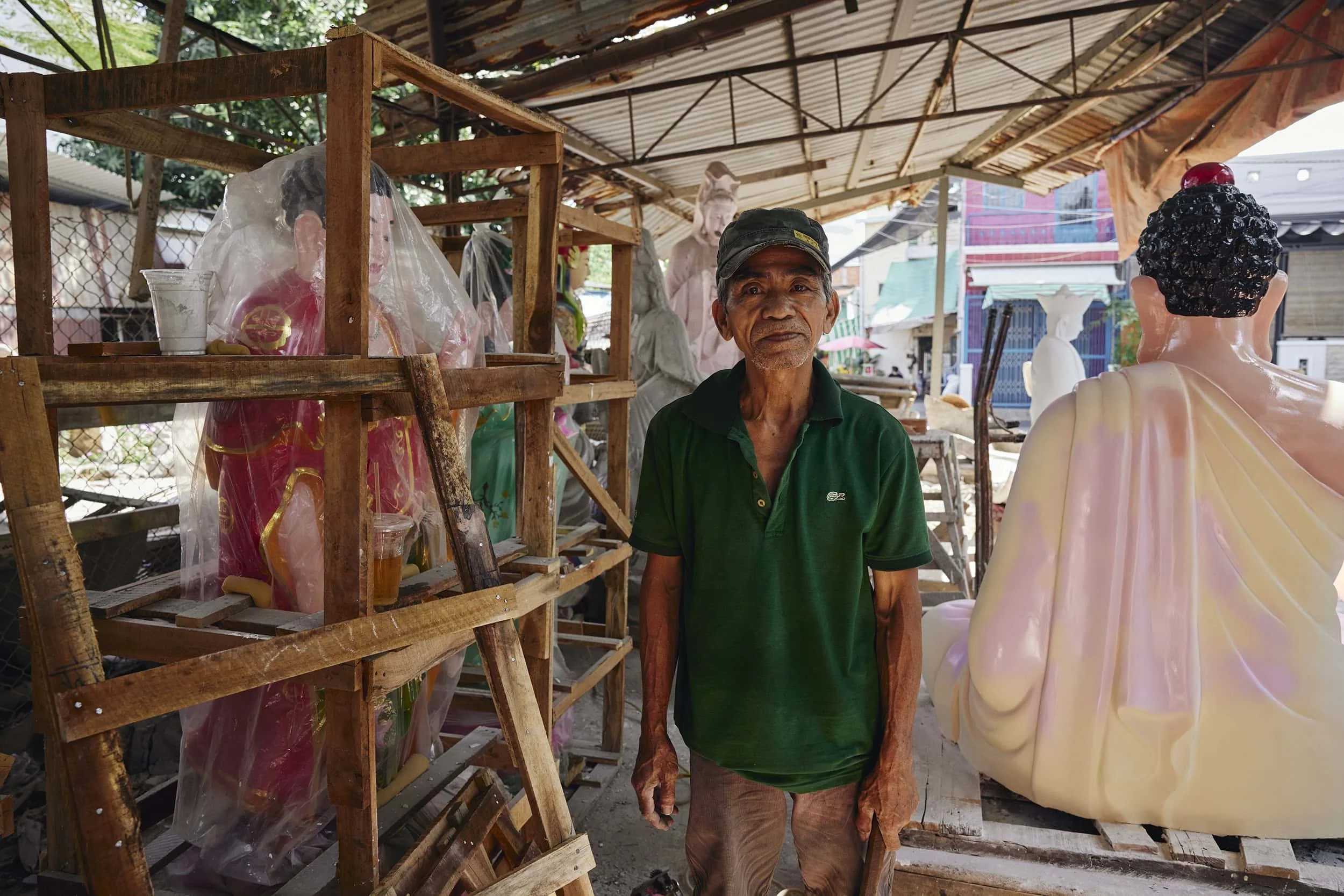 ho-chi-minh-city-religious-statue-workshop-15.JPG