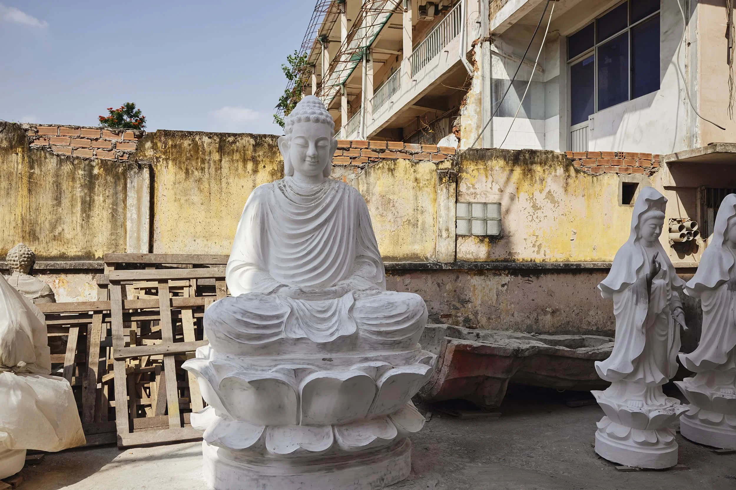 ho-chi-minh-city-religious-statue-workshop-18.JPG