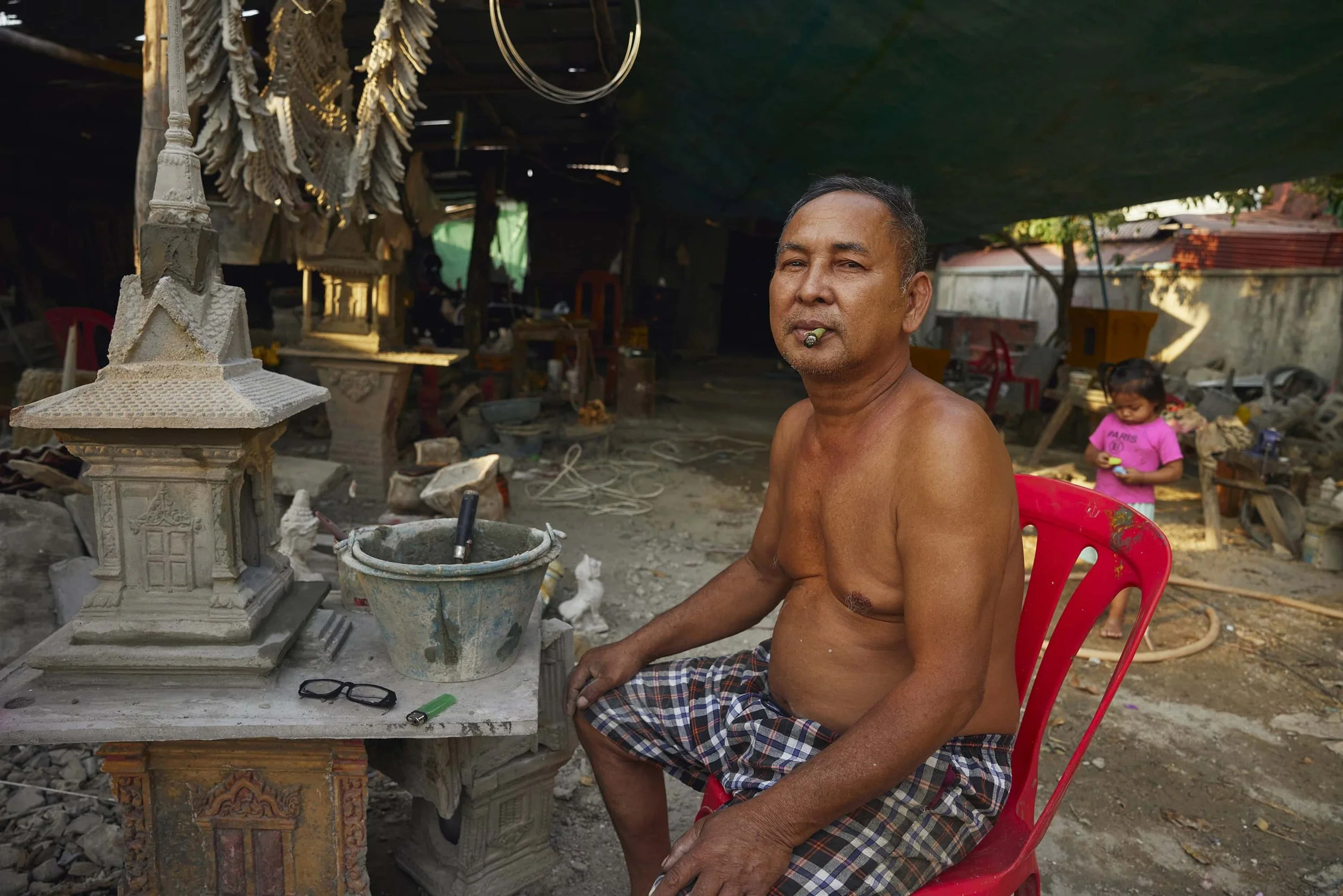 siem-reap-spirit-house-makers-documentary-photography.jpg