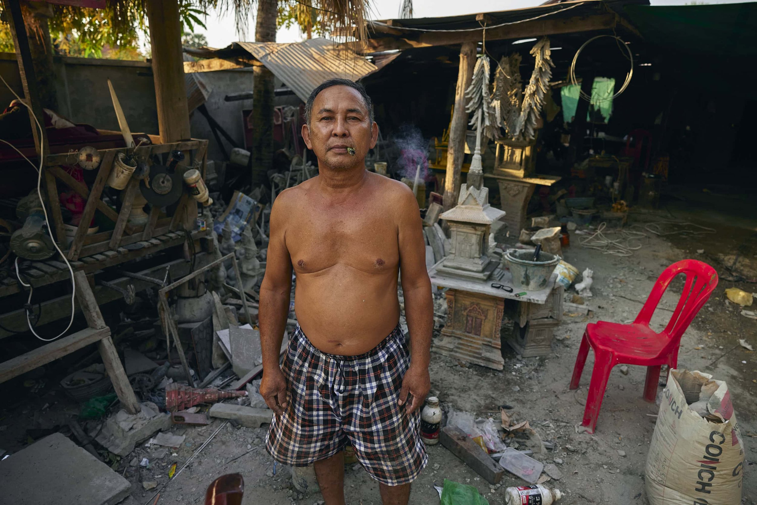 siem-reap-spirit-house-makers-documentary-photography.jpg