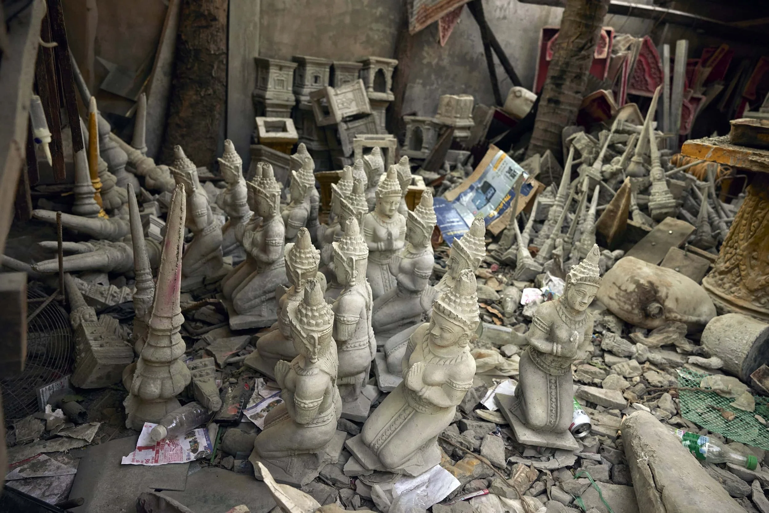 siem-reap-spirit-house-makers-documentary-photography.jpg