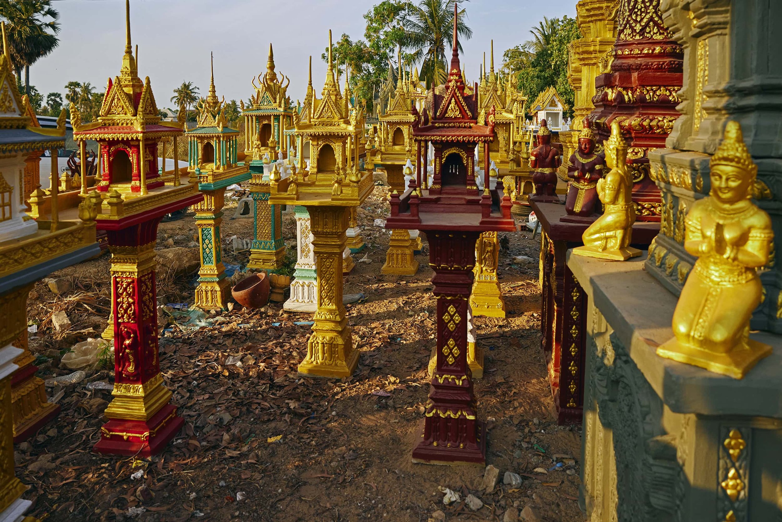 siem-reap-spirit-house-makers-documentary-photography.jpg