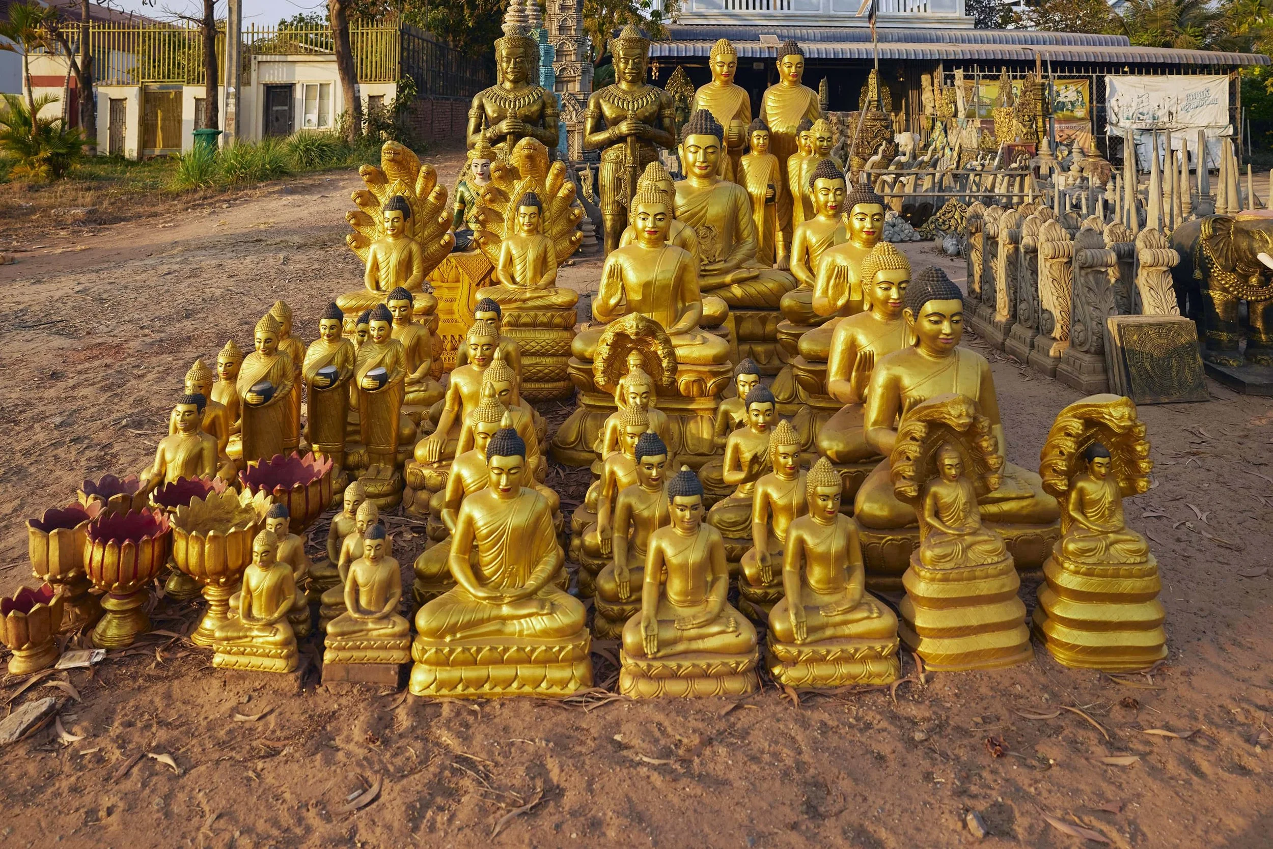 siem-reap-spirit-house-makers-documentary-photography.jpg
