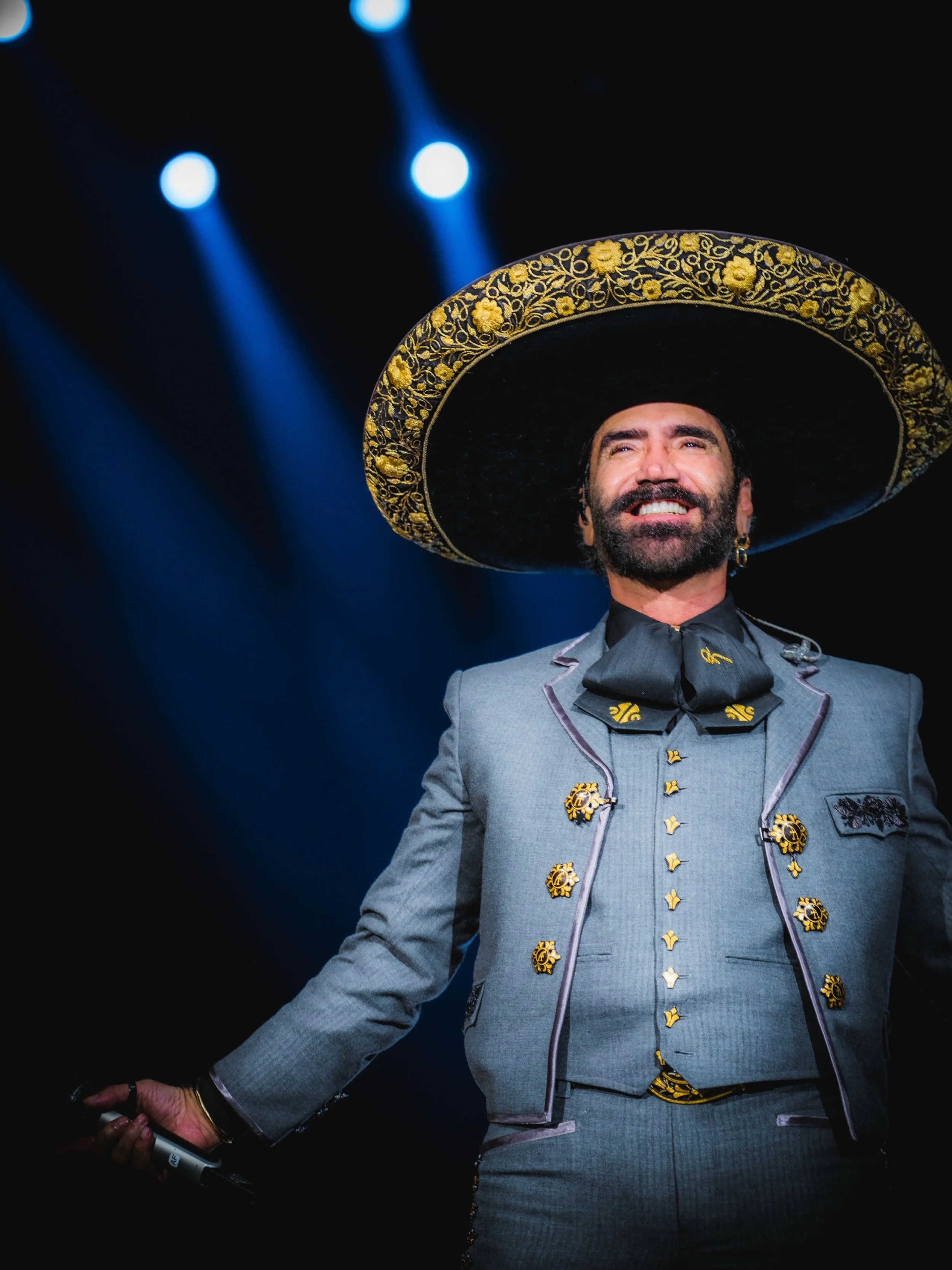 La semana pasada volv&iacute; al Auditorio Nacional y termin&eacute; reencontr&aacute;ndome con muchas personas que quiero much&iacute;simo.

Gracias M&eacute;xico🇲🇽