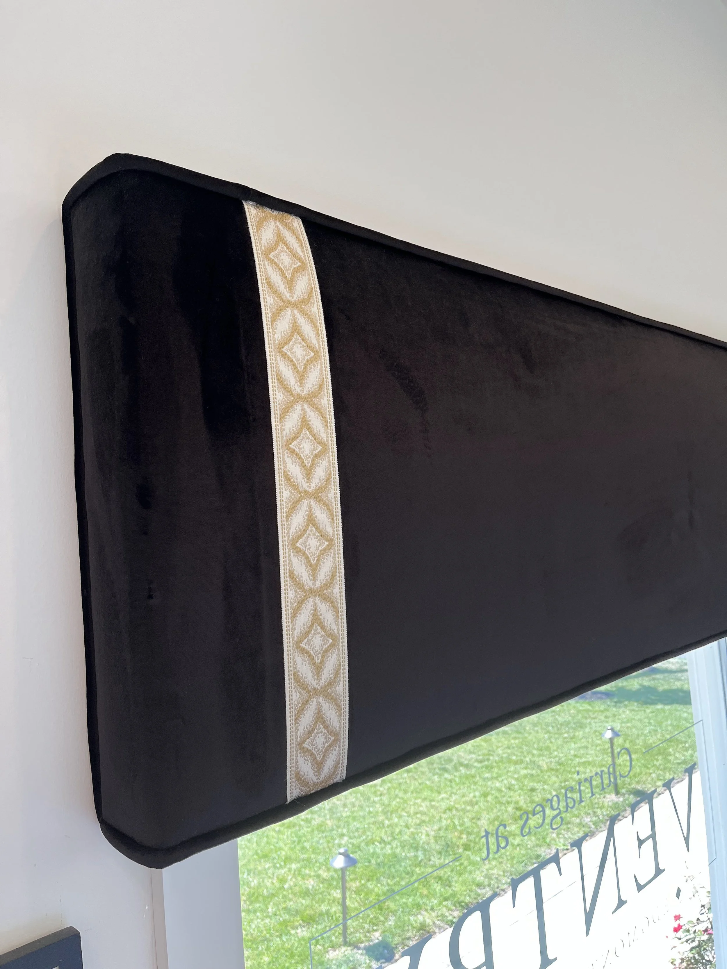 What is the difference between a valance and a cornice? — Custom Window