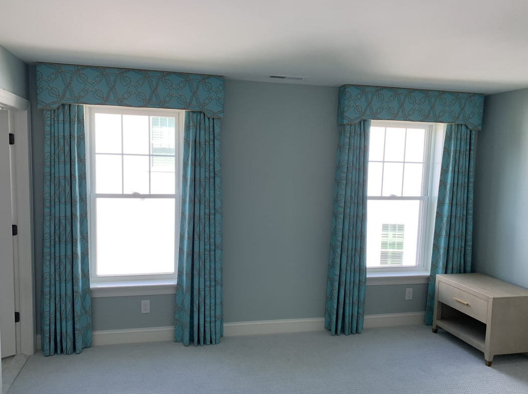 What is the difference between a valance and a cornice? — Custom Window