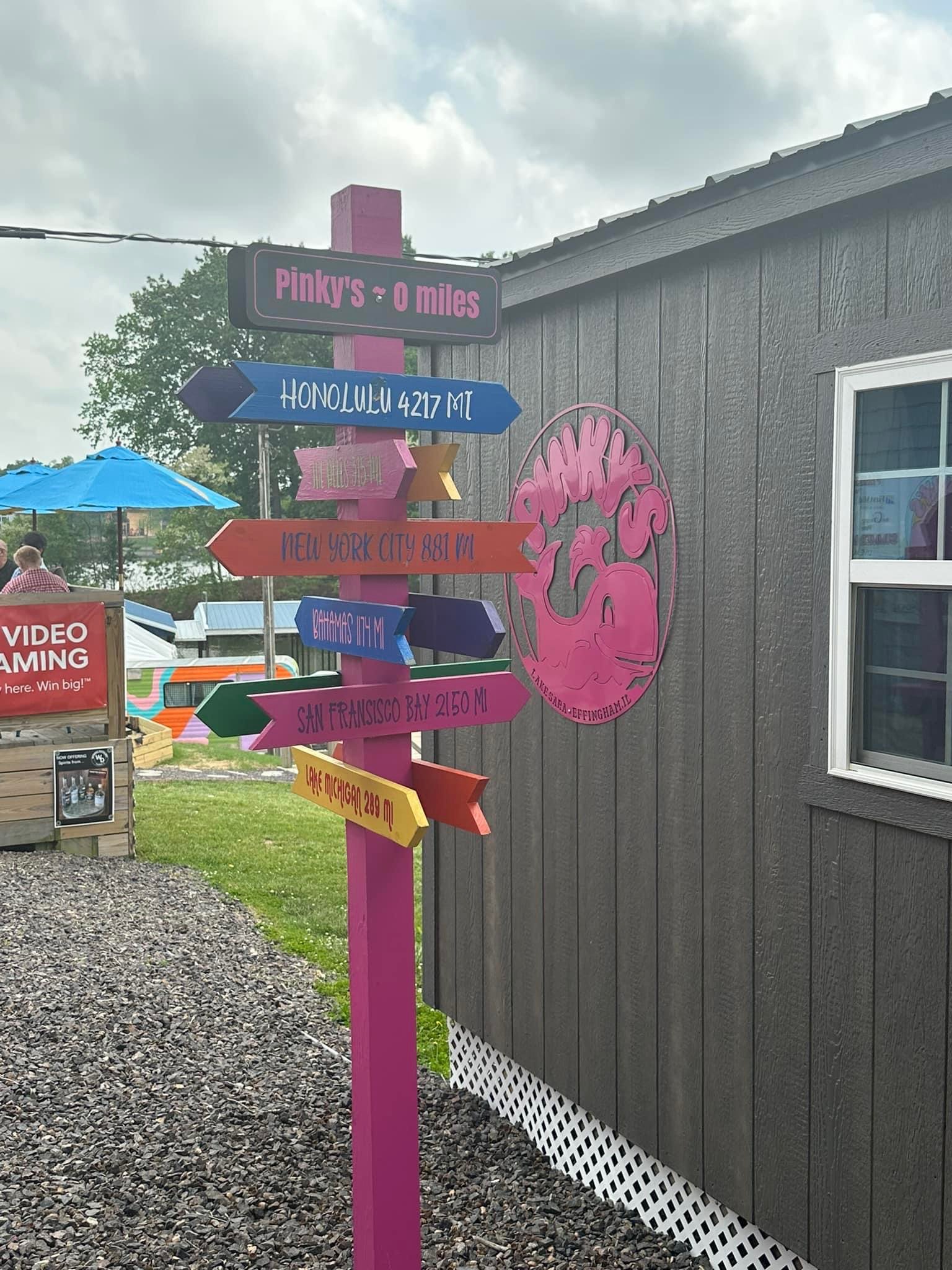 Pinkys directional sign.JPG