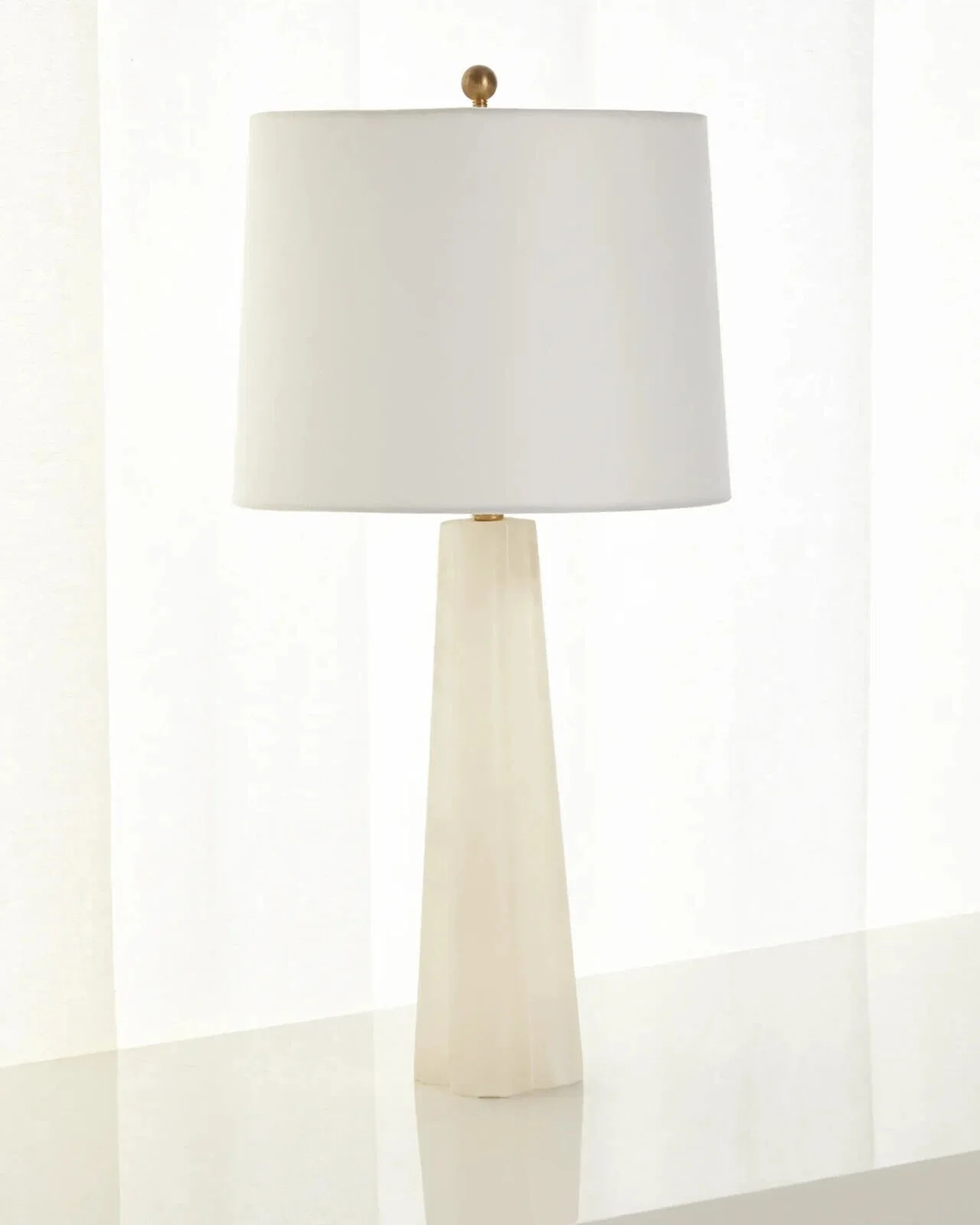 Regina Andrew Modern Tapered Fluted Scalloped Despina Alabaster Lamp