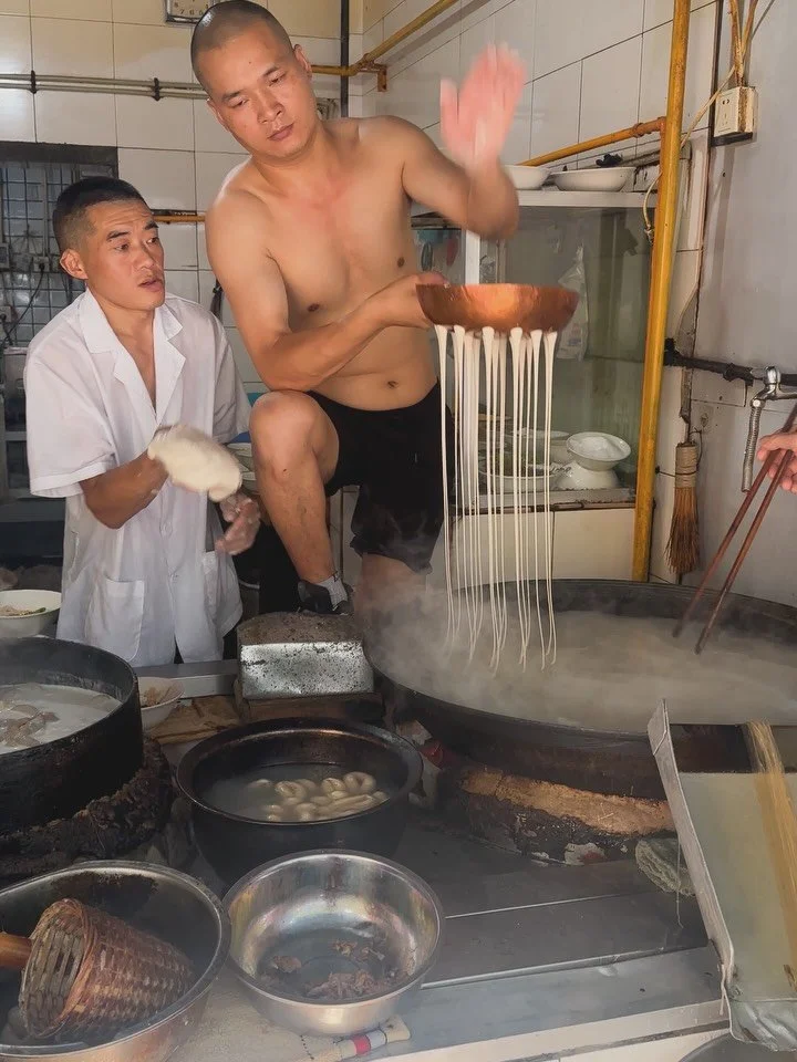 3 days in Chengdu 🌶️ 🇨🇳 finally a proper glimpse into the beautiful world of Sichuan cuisine.

Getting to understand mala, the layers of flavor, the local ingredients, and the rhythm of their dining culture has been deeply inspiring.
A special tha