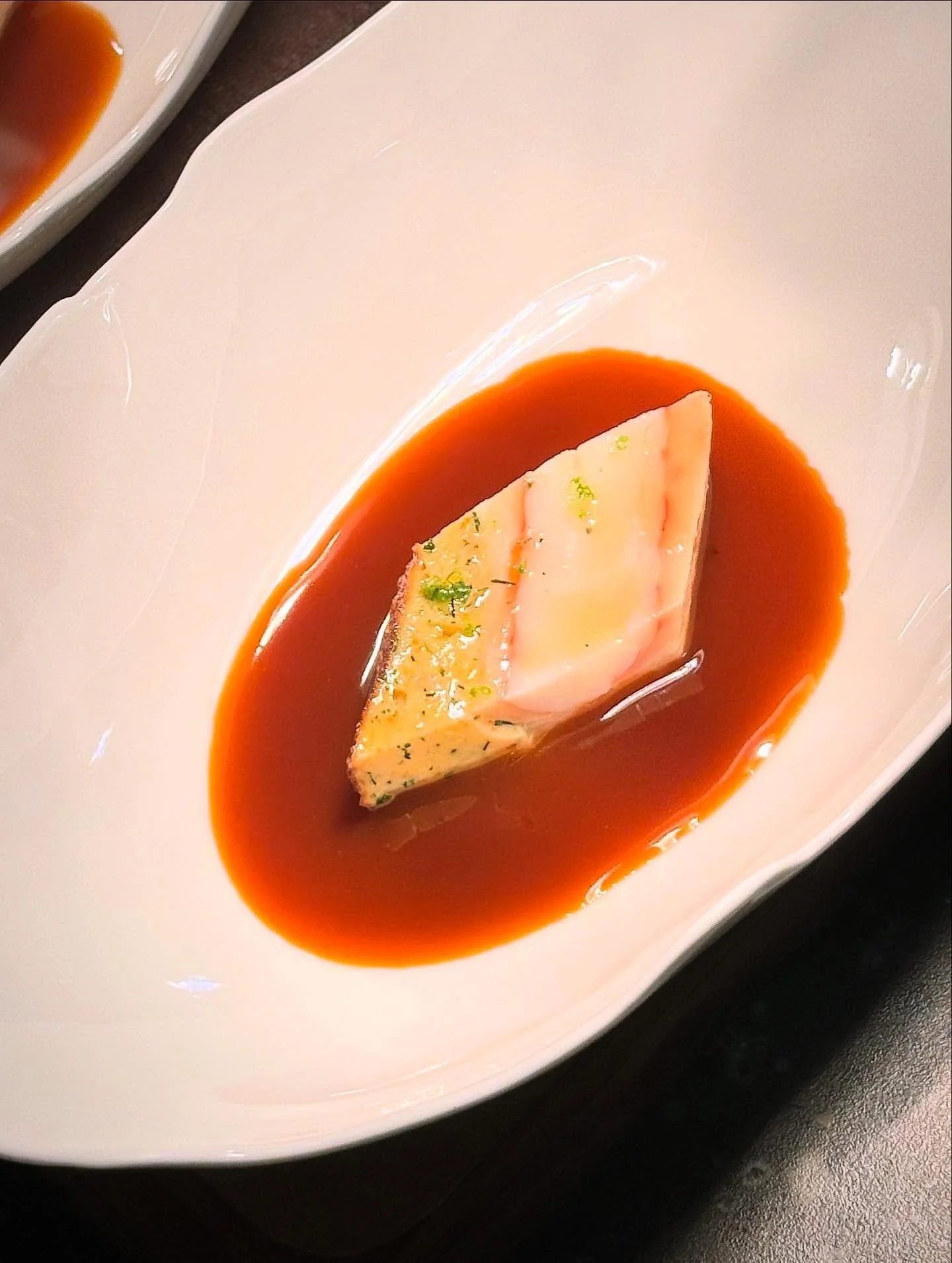 Farced Label Rouge Chicken 🐓 
with Carabinero Head Jus.
.
.
.
.
.
.
.
#michelin #finedininglovers #chefsplateform #chefsalert #menu #researchanddevelopment #christiaanstoop
