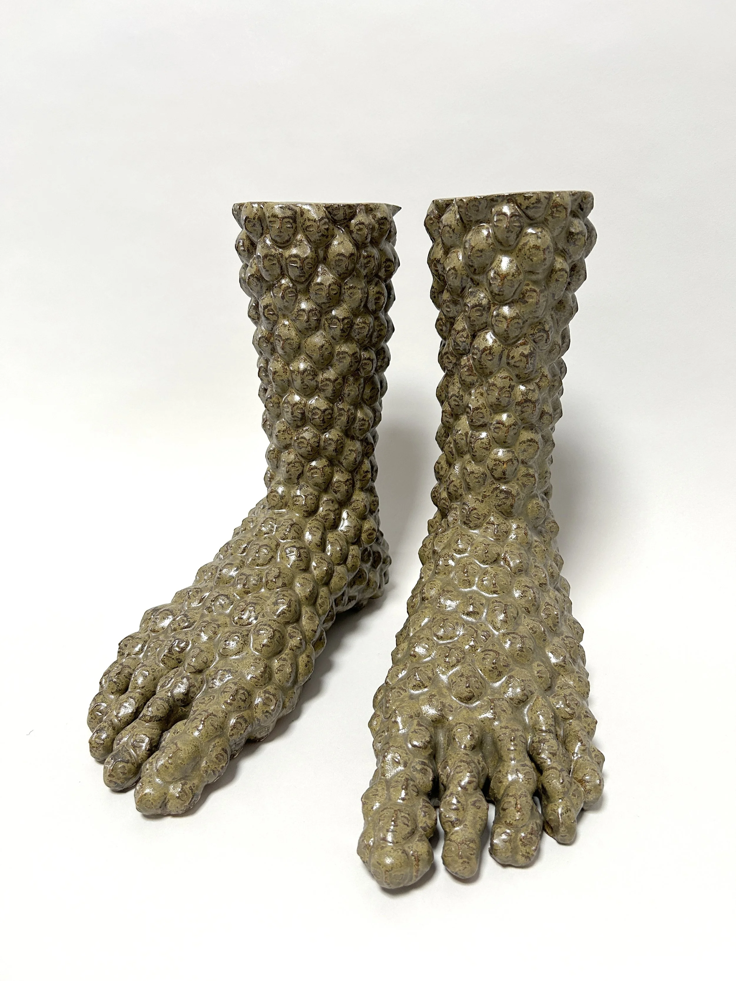 Kikimora's feet_2.JPG
