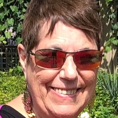 Suzanne Jacobson.jpg