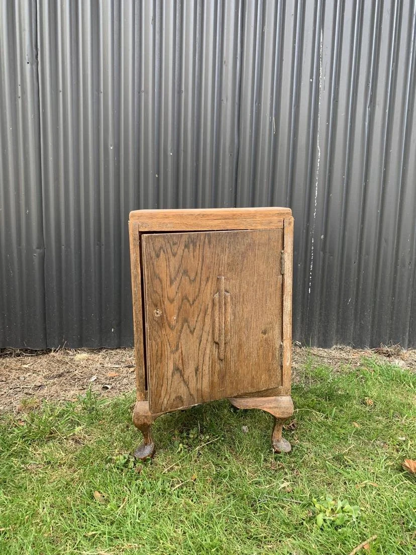 Side Table 1.jpg