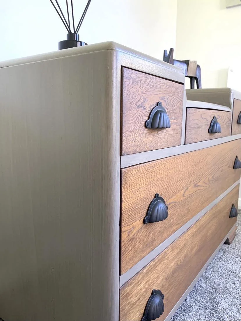 Chest Oak 3.jpg