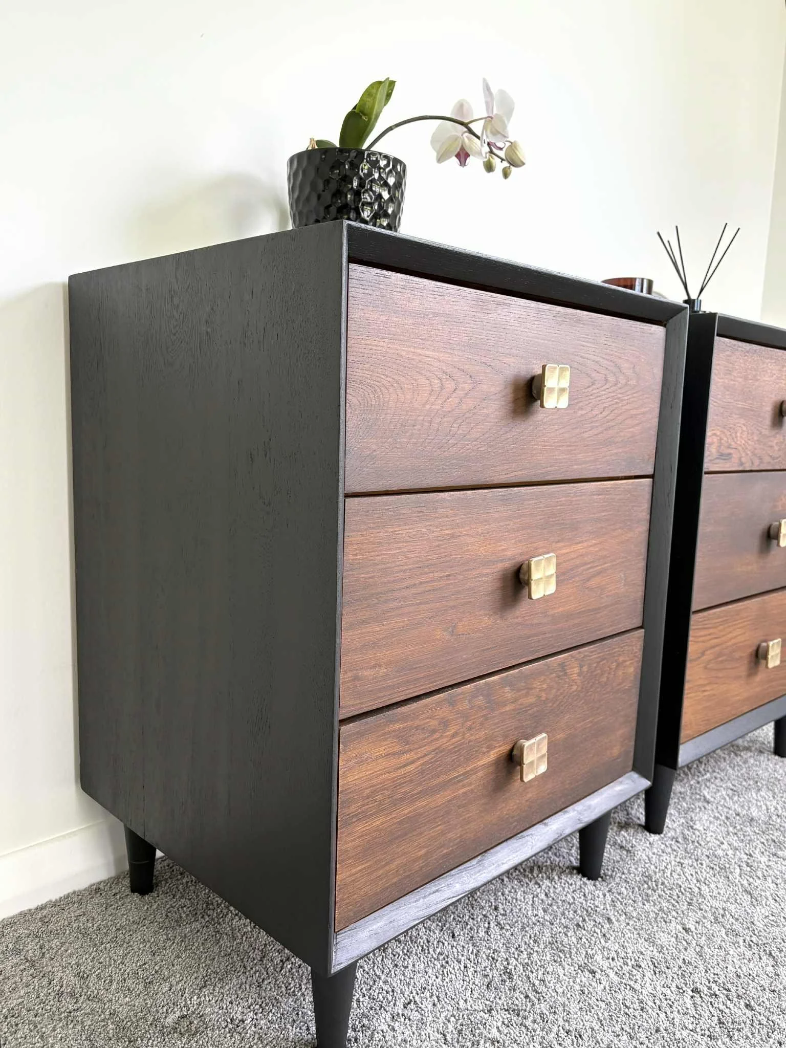 Oak Bedsides 3.jpg