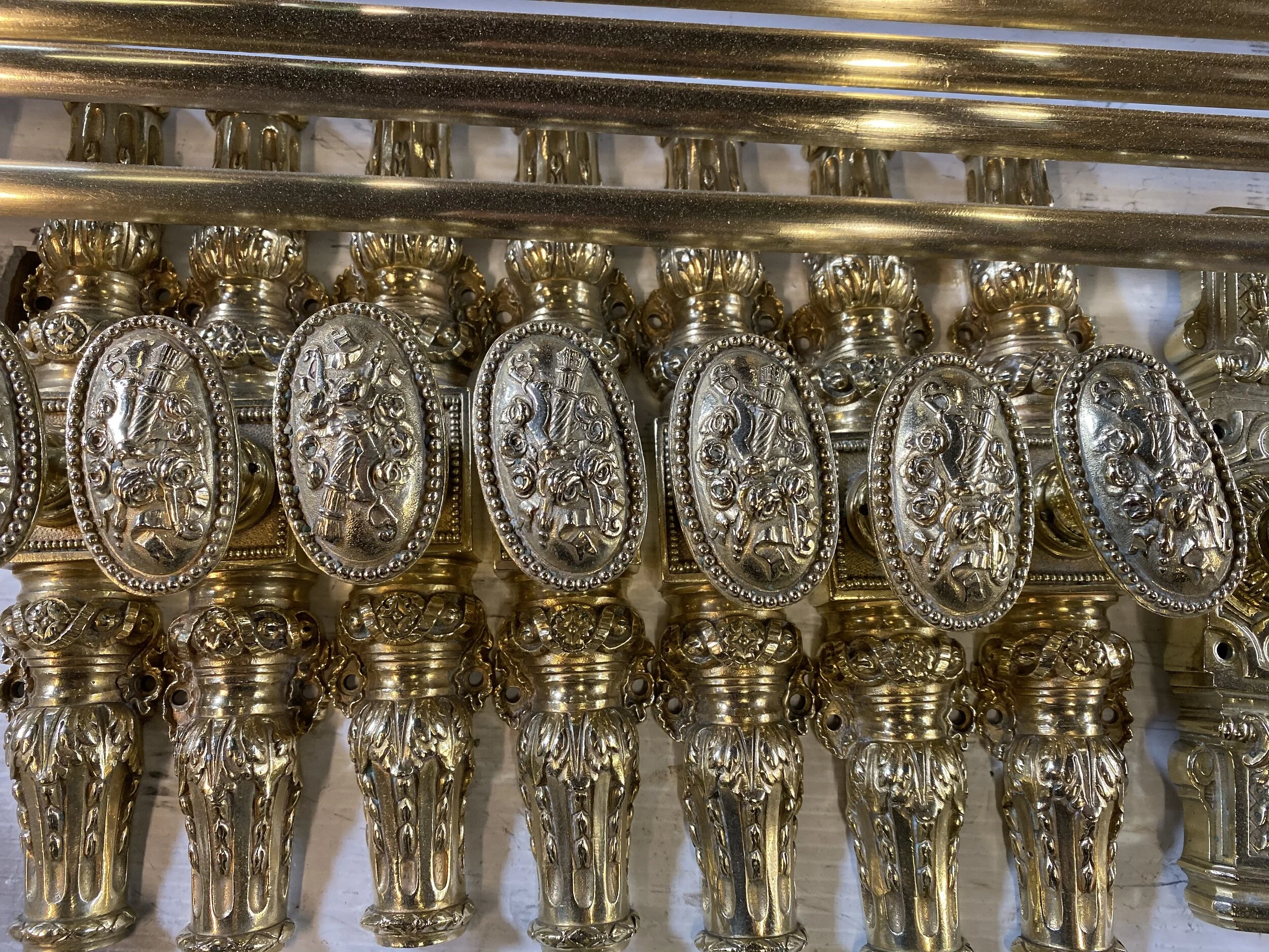 Details in this fine building are a bit more Czarist than Stallinist .