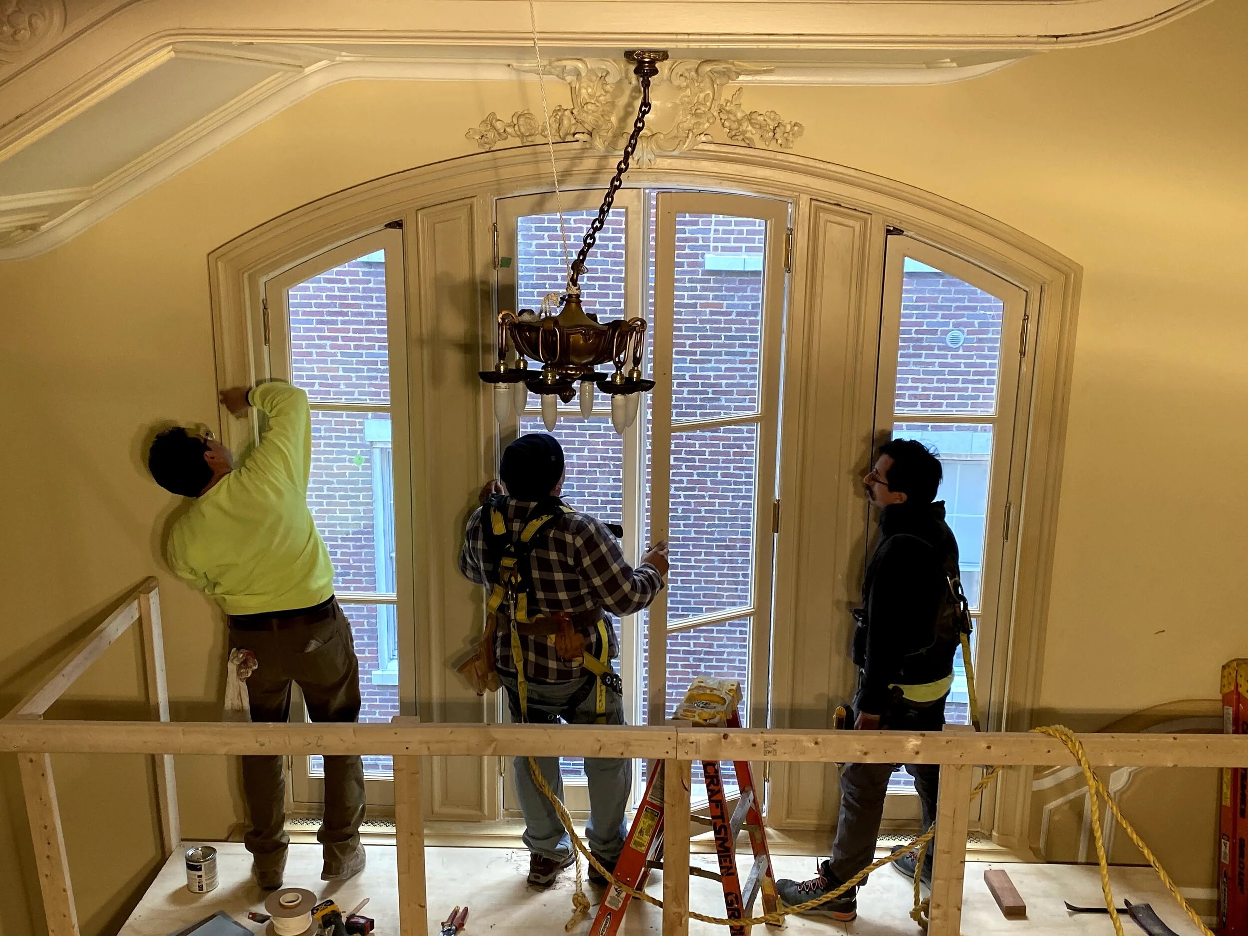 These radial sash require templating to achieve a precise fit.