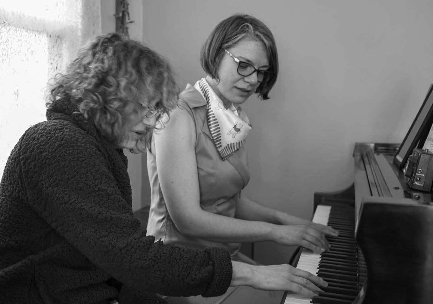 debbie poryes teaching 03 b&w.jpg