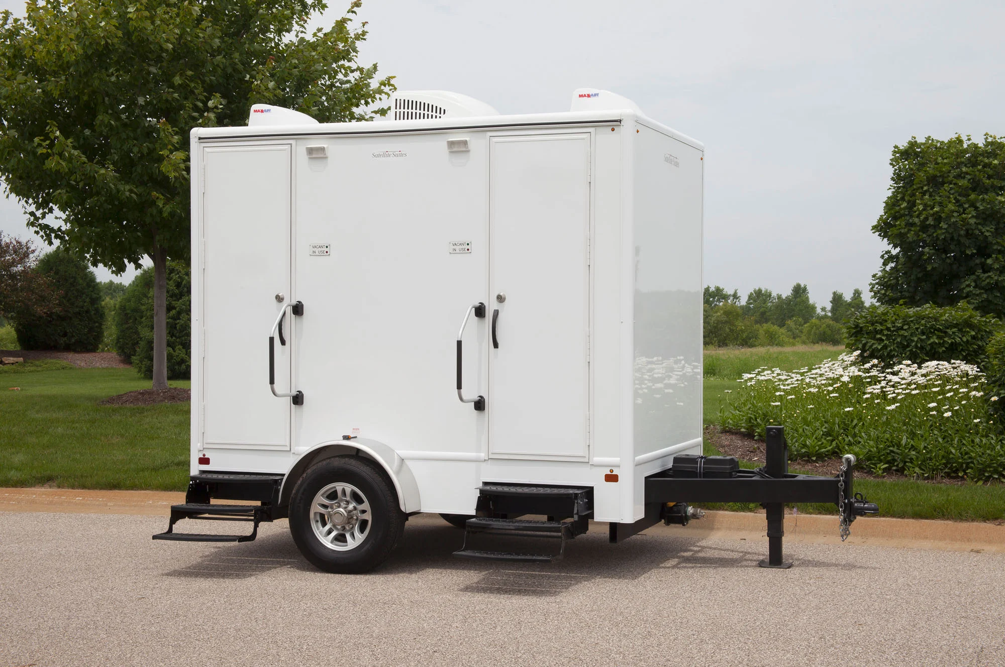 10-Ft-Exterior-D.jpg