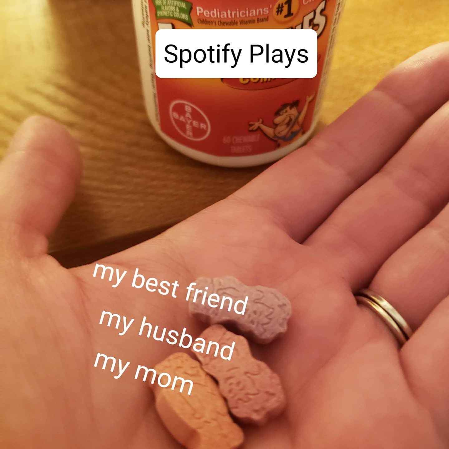 Them new artist feelz. Thanks to my ride or dies 😍 Hopscotch is on Spotify now.
.
.
.
.
.
.
.
.
.
.
.
#90skids #nostalgia #newmusic #onspotify #supportlocalmusicians #supportlocalmusic #denvermusicians #denvermusic #newrelease #diymusician #indiemus