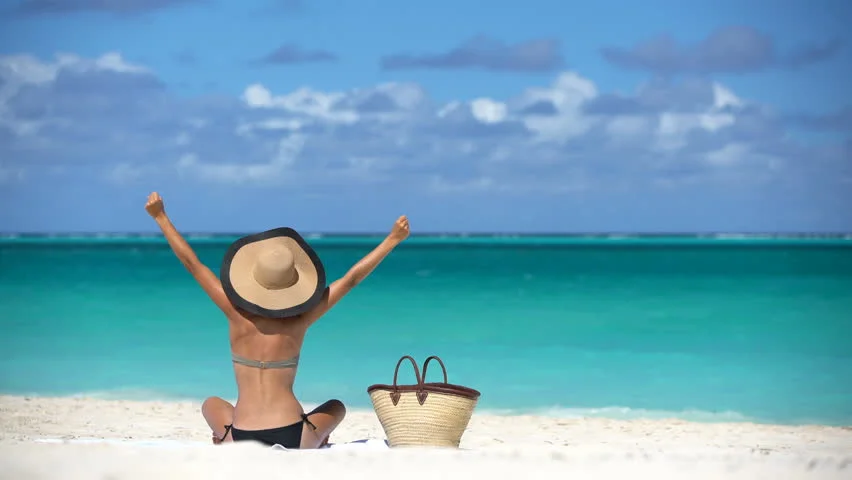 bathing-suit-and-beach-bag-.jpg