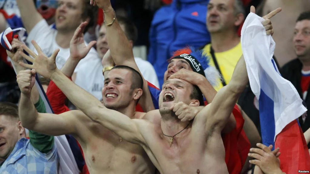 russian-soccer-fans-1-1.jpg
