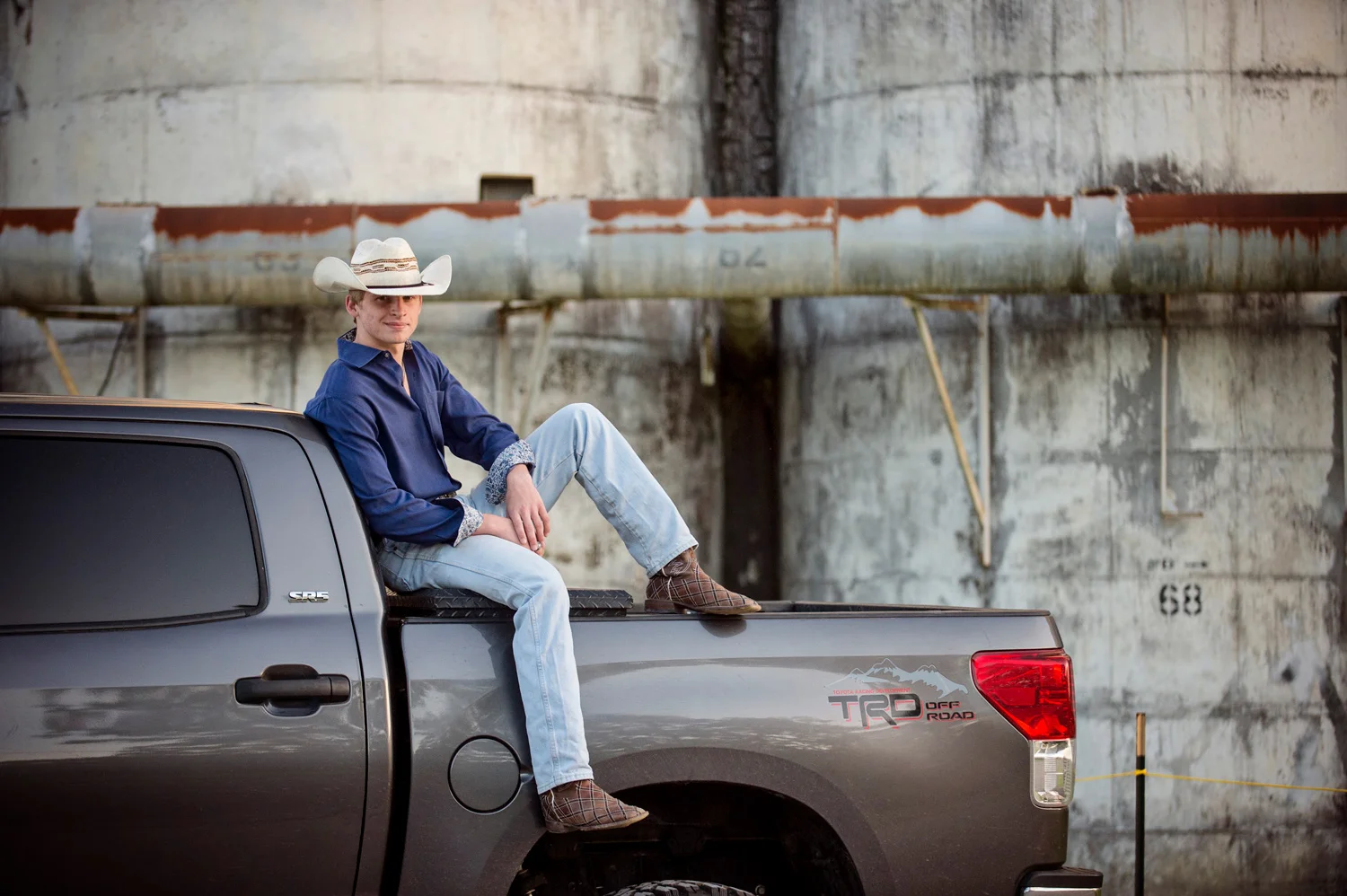 old-Katy-silos-senior-photographer.jpg