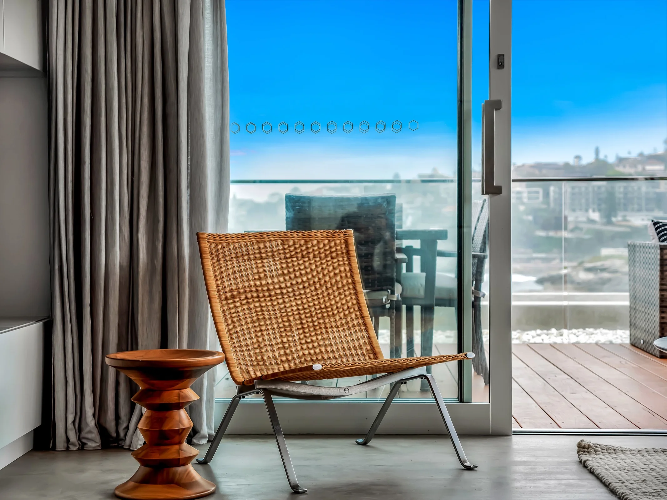Beachfrotnt Penthouse Tamarama. Bondi Beach Holiday Homes4.jpg
