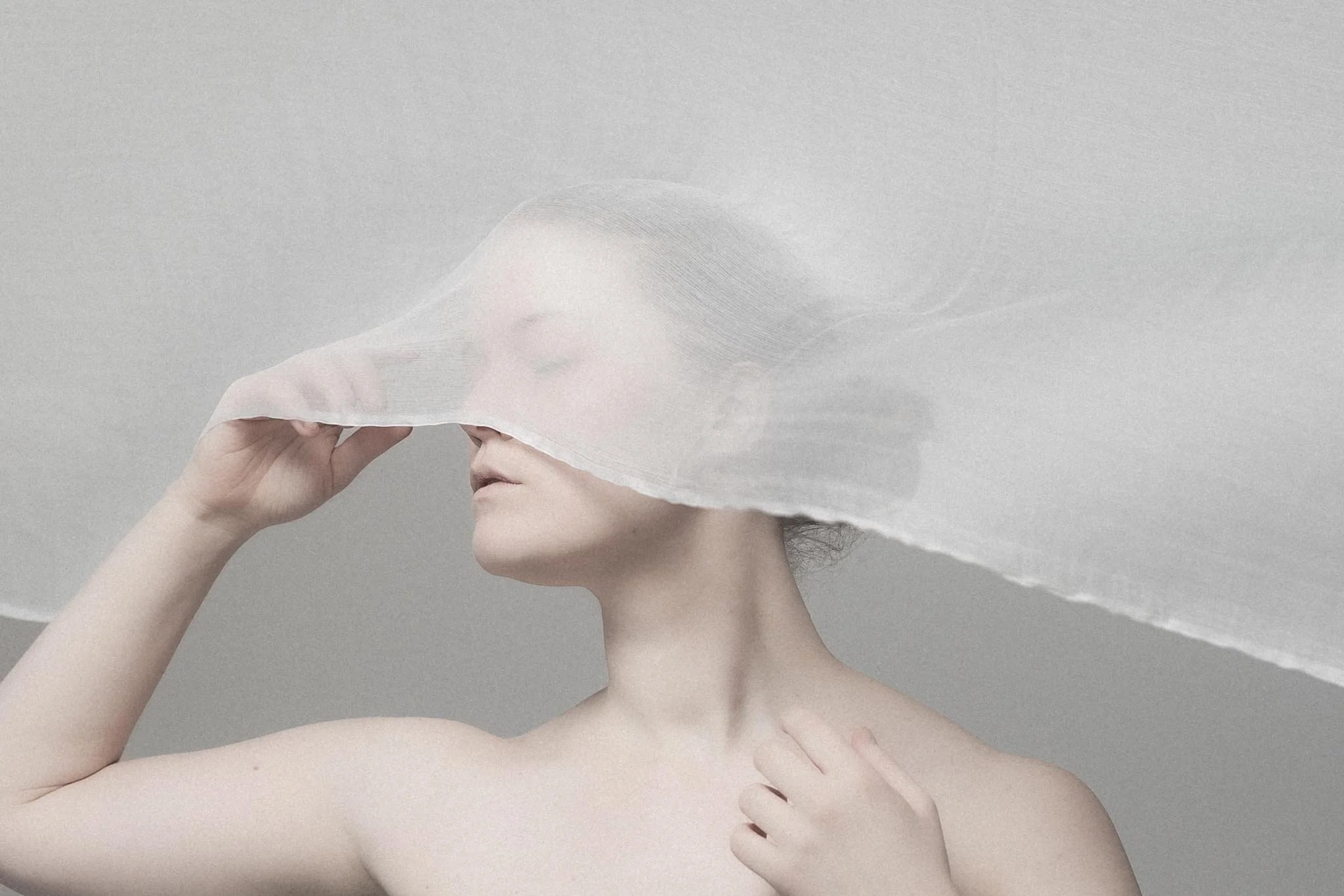 Kvinde med slør, portrætfotografi, fotograf Kim Yen Nguyen, fotostudio i Odense