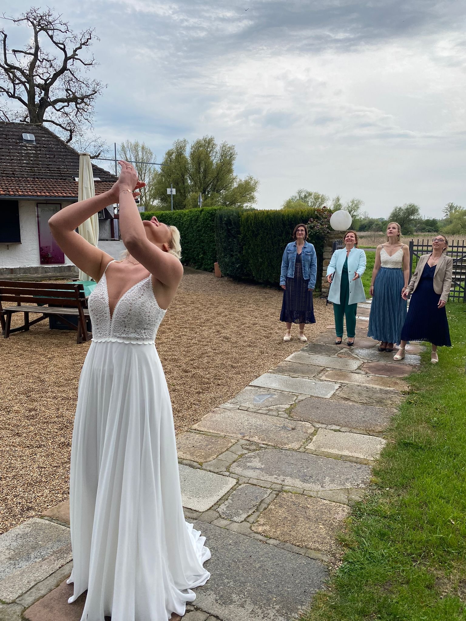 Der Moment, in dem du in deinem Brautkleid „Ja“ zu dir sagst