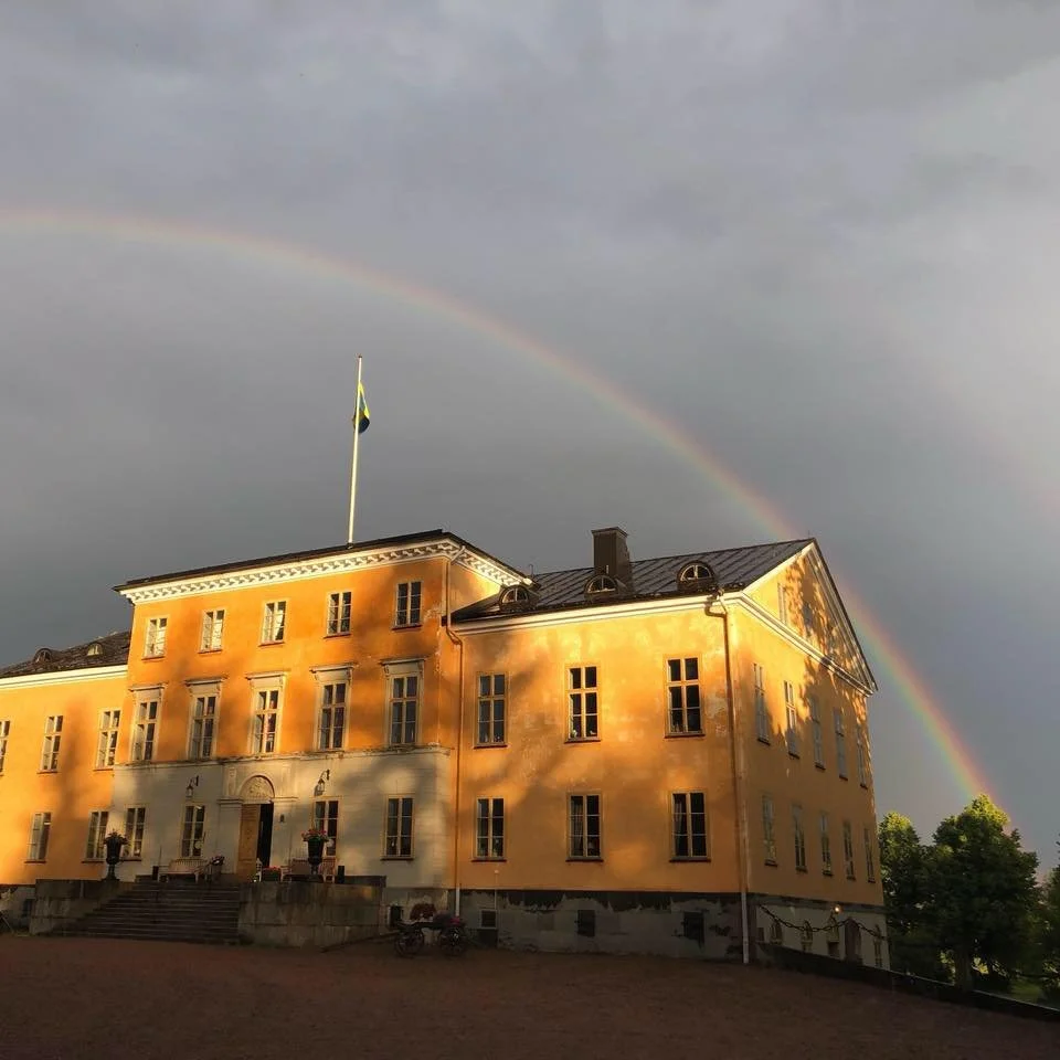 Slottet med regnbåge.jpg