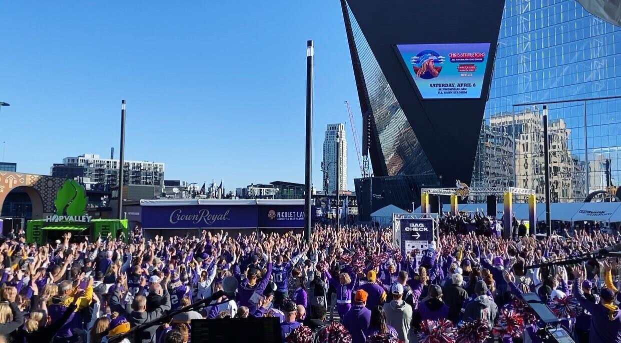 Vikings nation you were incredible today! Thank you for having us perform at US Bank stadium 
and great win against the Saints! See you next year✌🏻
#SKOL #Vikings 

@vikings 
@vikings_skolline
