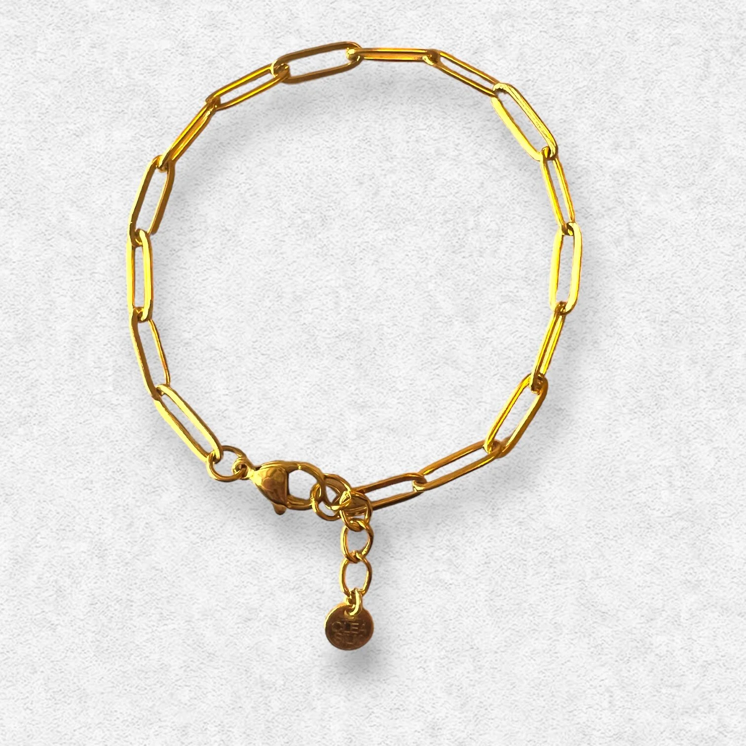 B1FE17C2-FACB-4C48-92B0-78198B6A0D8E