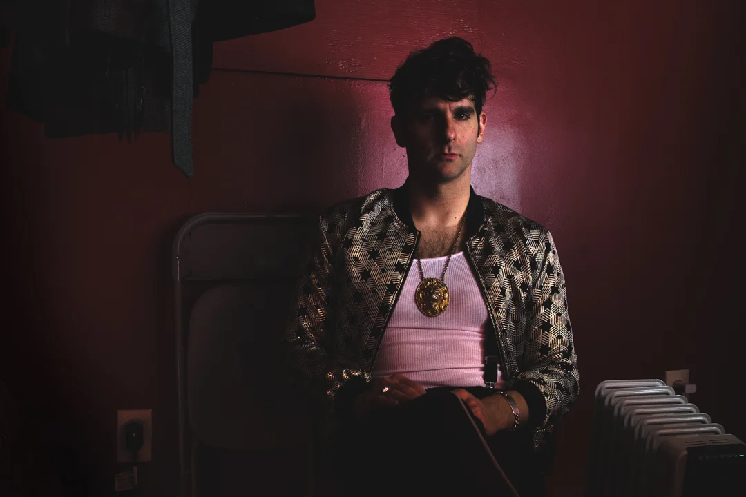 Low Cut Connie