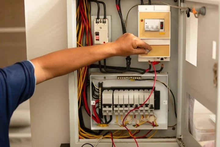 Why Should You Install a Subpanel in Your Home?