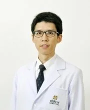 อุ้มยศ รัตนามหัทธนะ