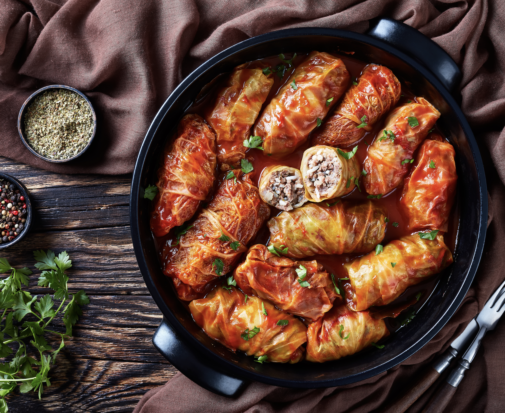 cabbage roll small bw.png